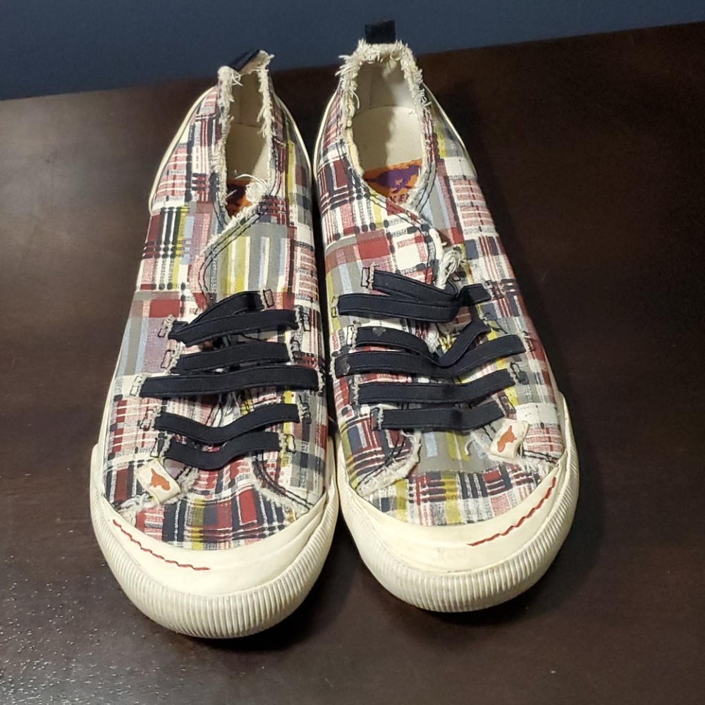Rocket dog sneakers